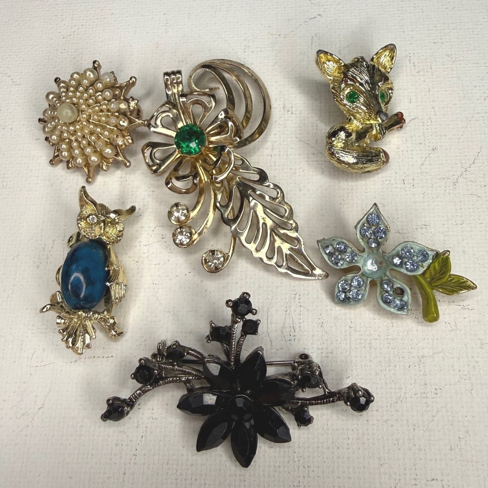 Vintage Brooches Lot of 7 Floral Animal Rhinestones Pearls